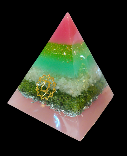 Orgonite Chakra Pyramid 10 cm x 10 cm