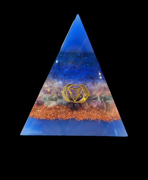 Orgonite Chakra Pyramid 10 cm x 10 cm